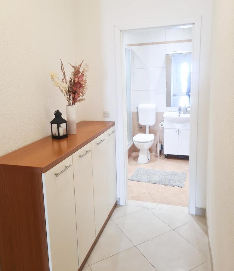 Apartment Pavi *